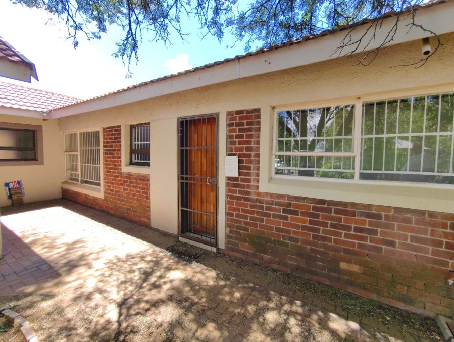 To Let 3 Bedroom Property for Rent in Generaal De Wet Free State